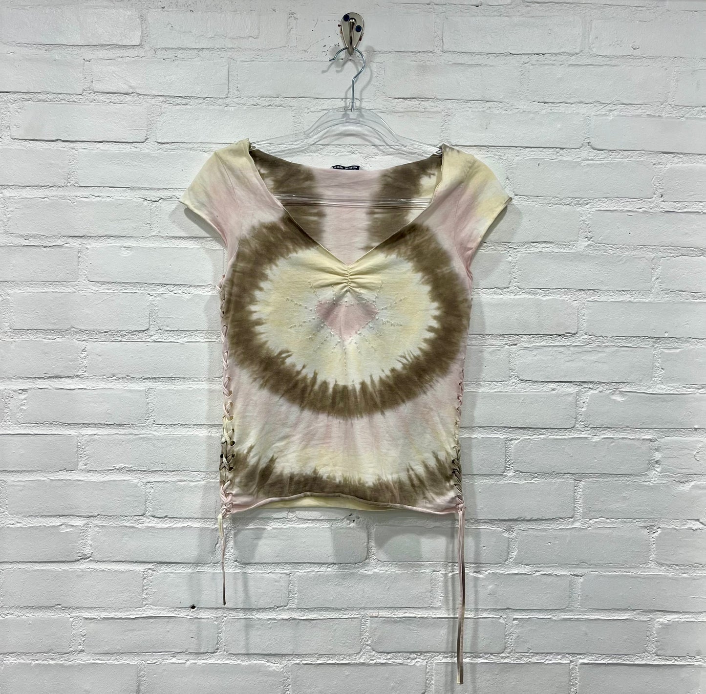 00s Heart Tie Die Top