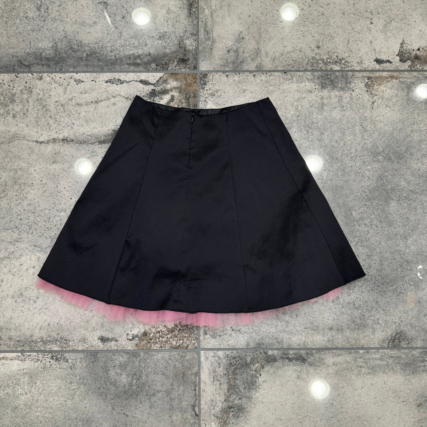 00s peekaboo mini skirt